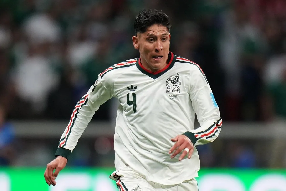 Olympiacos submits €8 million bid for West Ham's Edson Alvarez